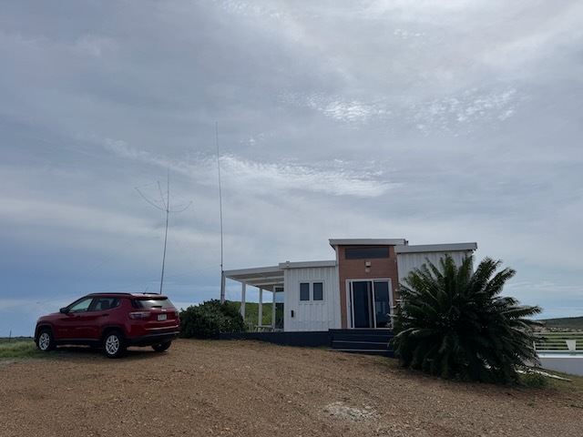 Primary Image for PJ2/DH8BQA