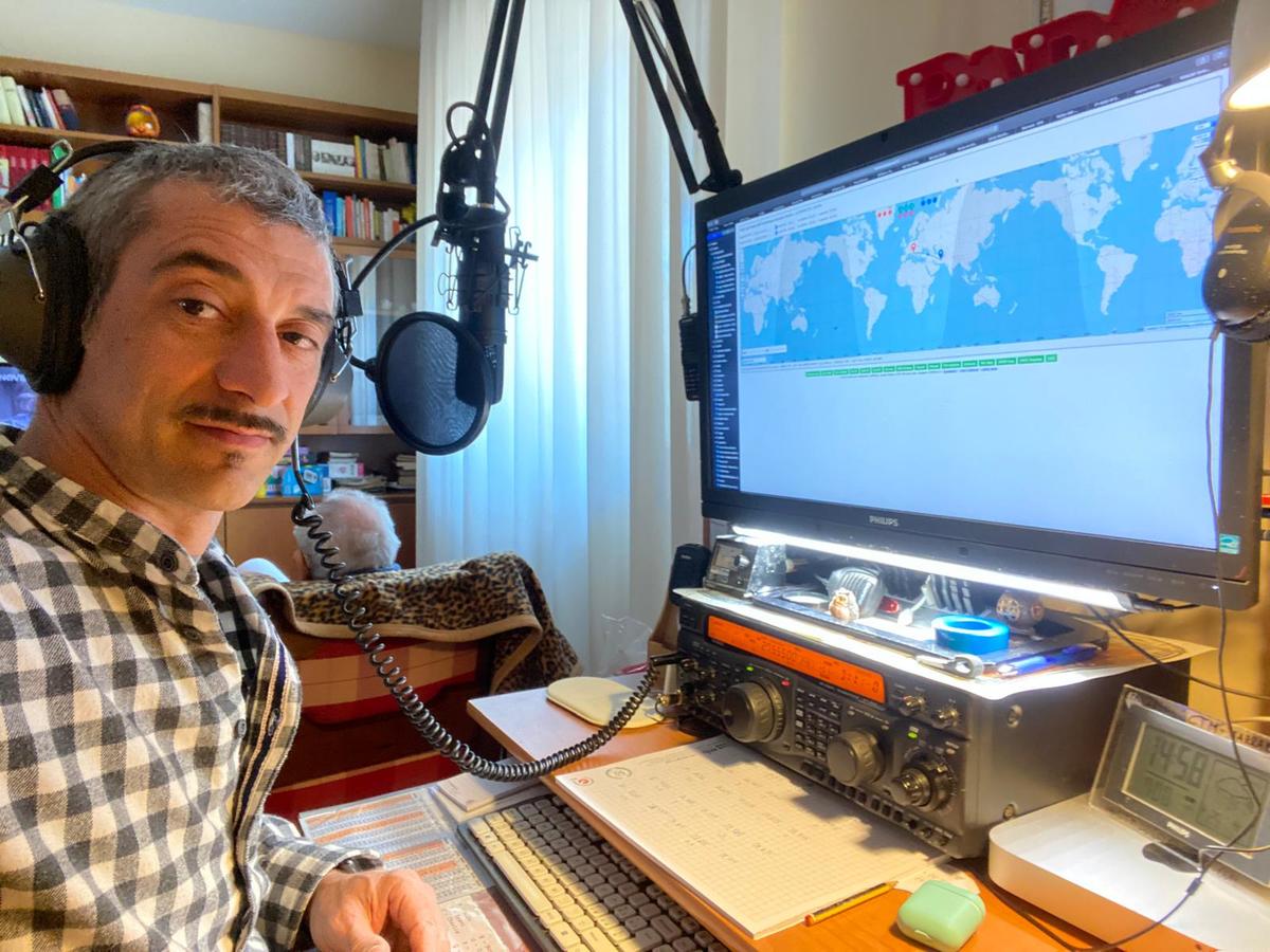 Primary Image for IU6TRE