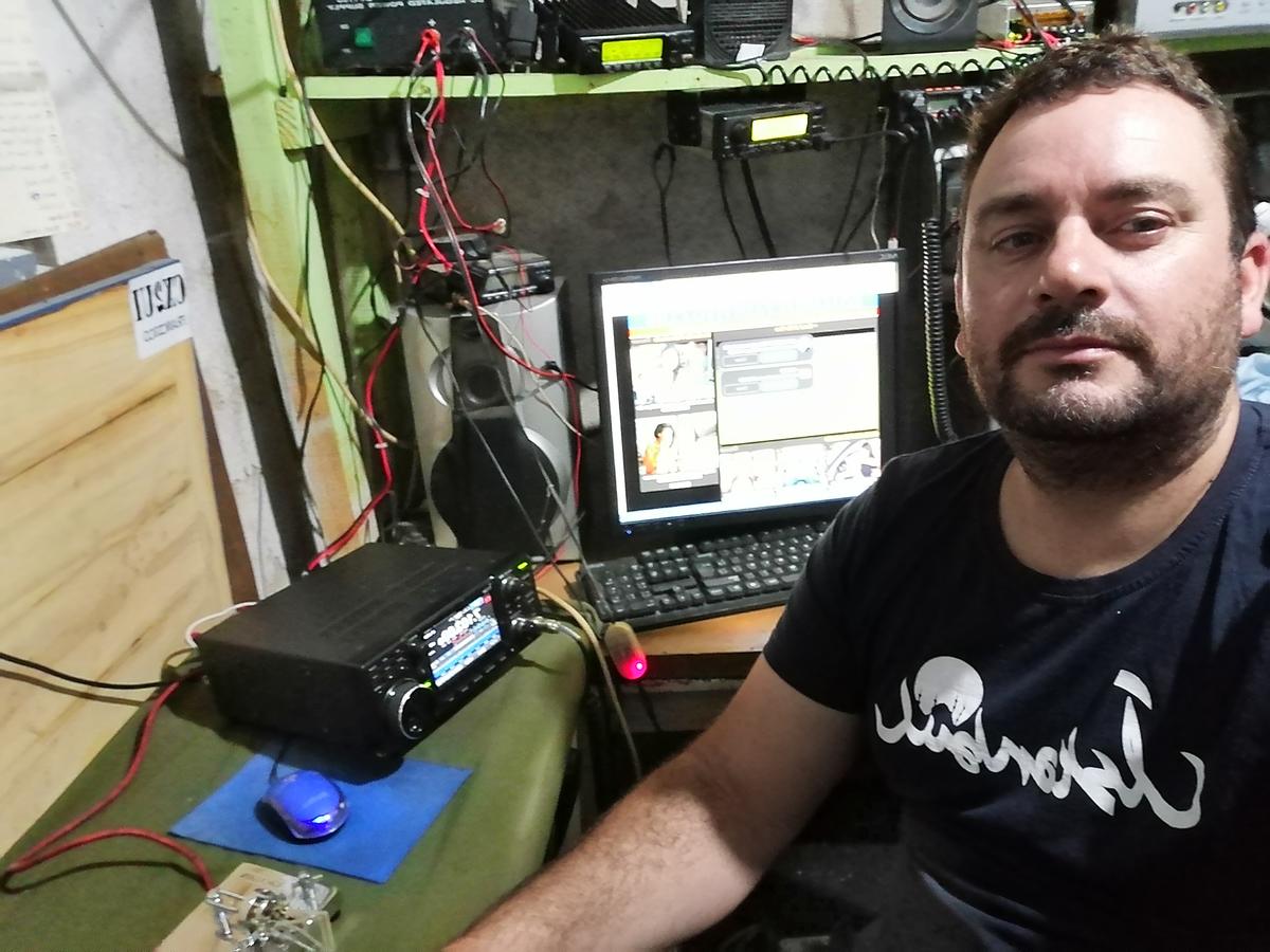 Primary Image for CX2UI