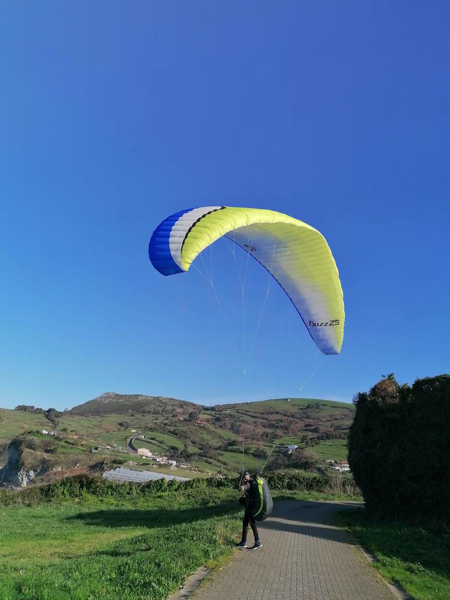 Primary Image for EB1HXI