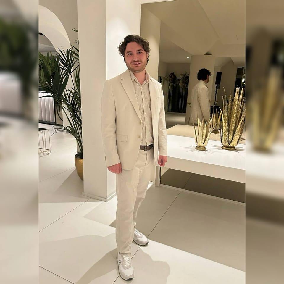 Primary Image for IT9KHI