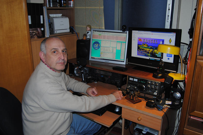 Primary Image for EA7CEL