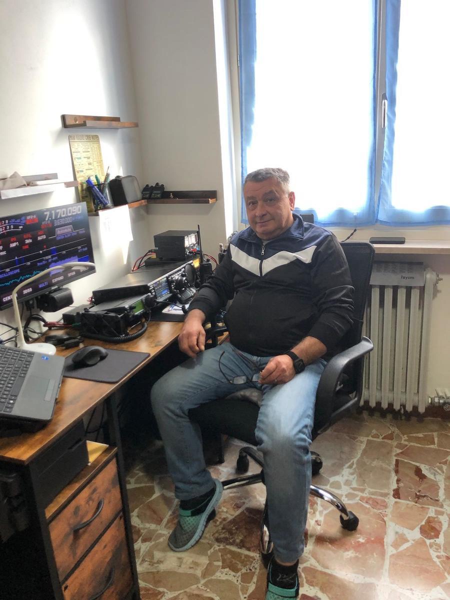 Primary Image for IU1VET