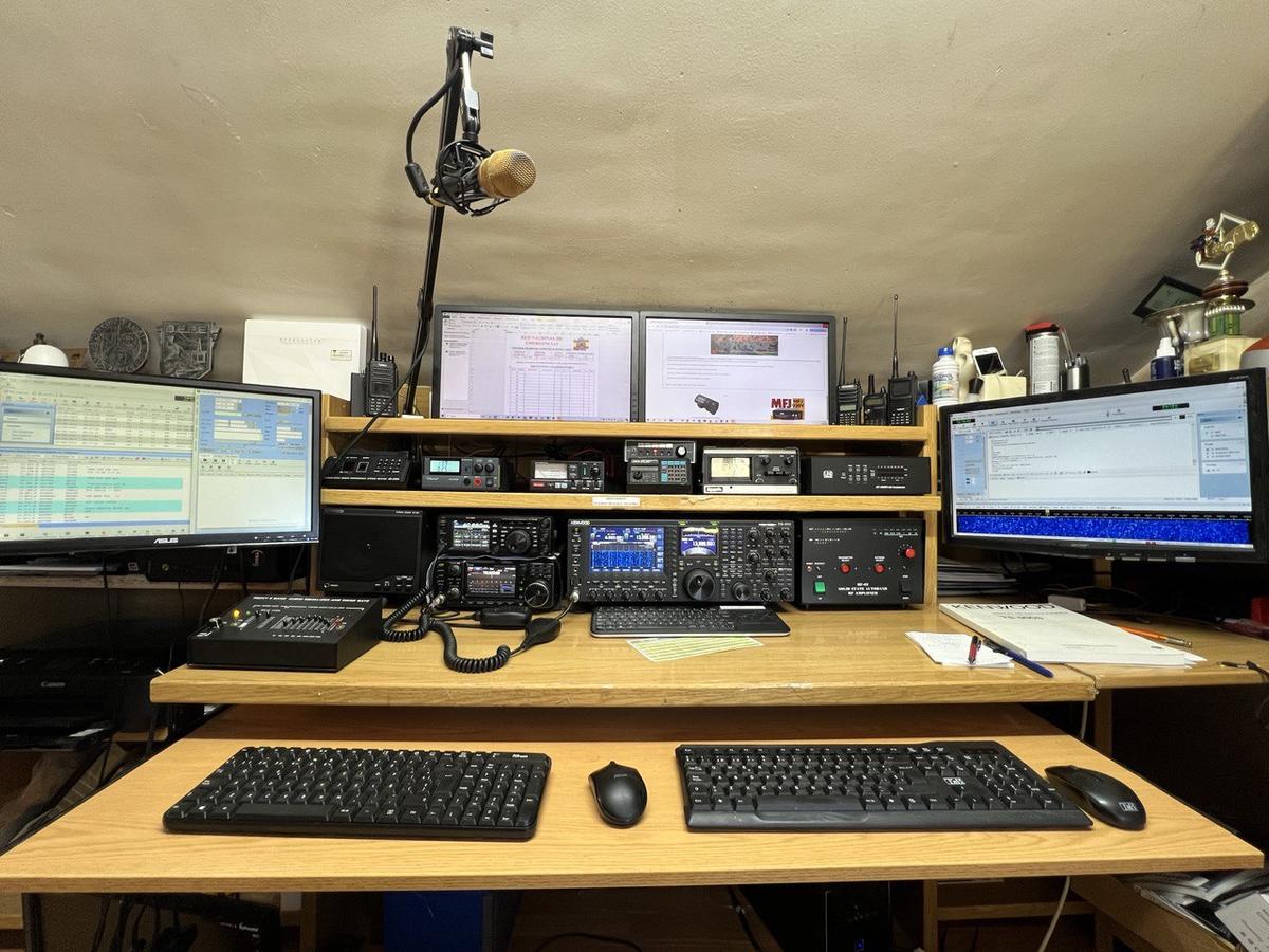 Primary Image for EA1EV