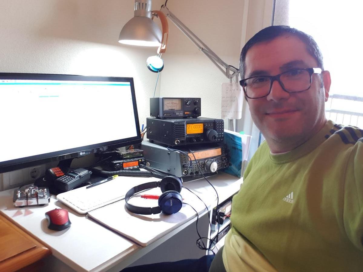 Primary Image for EA5GOW