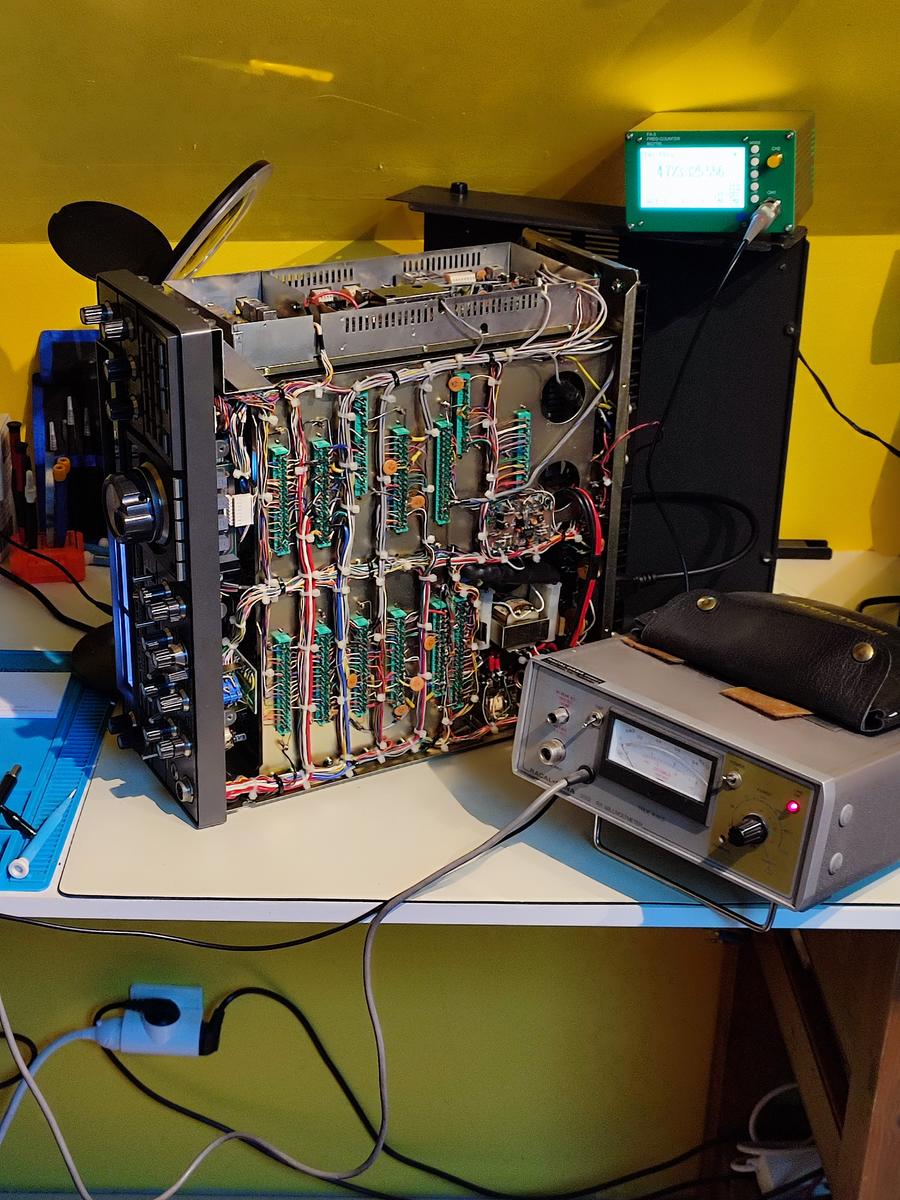 アクセサリー YAESU SP-102 s-l1200.jpg