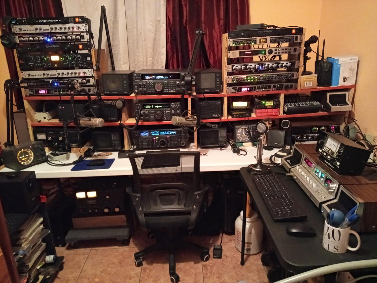 Primary Image for KP4BZZ